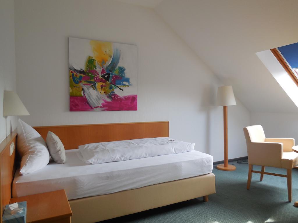 Hotel Schober Freiberg am Neckar Room photo